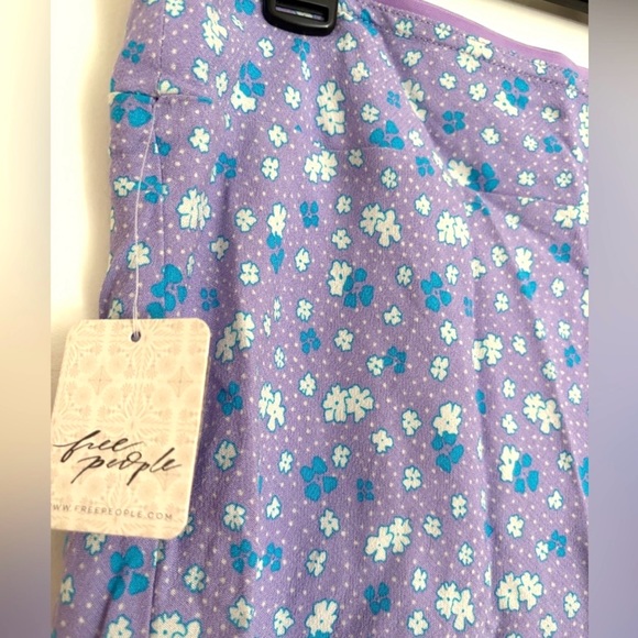 Free People Ditsy Floral Lavender Skirt Size 4 Boho Festival Lettuce Edge Y2K - Picture 6 of 7